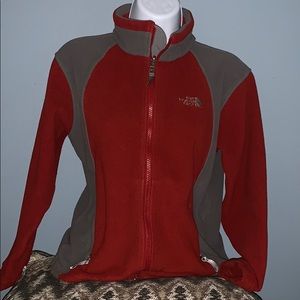 Boy’s The North Face sweater M